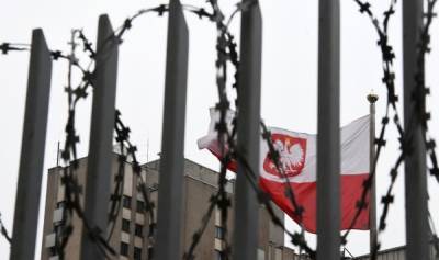 Оттеснили в Белоруссию: Польшу обвинили в жестоком обращении с беженцами