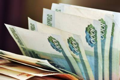 Минтруда рассматривает предложение о выплатах 20 тыс рублей к школе