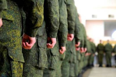 В России в осенний призыв служить в армию отправят более 127 тыс. человек