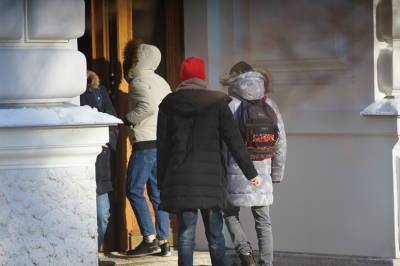 Родители студентов СПбГУП дошли до министра с жалобами на Запесоцкого