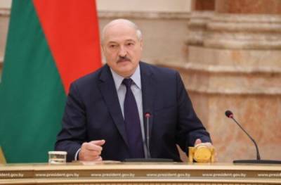 Лукашенко напутствовал армянского посла открытостью Минска к тесным отношениям