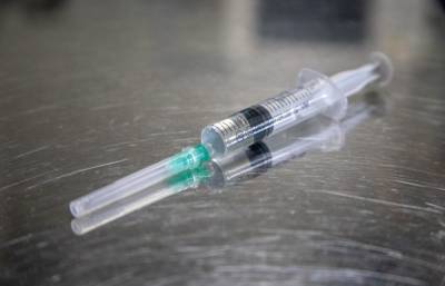 Суд в Тверской области признал законным отстранение от работы за отказ от прививки от коронавируса