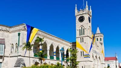 Парламент Барбадоса поддержал идею выхода из-под власти британского монарха