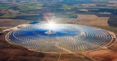 Инженеры подсчитали, сколько нужно солнечных батарей, чтобы питать энергией весь мир (видео)