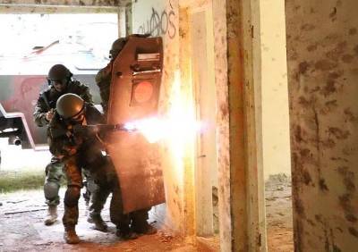 Силовики провели контртеррористические учения в Спасском районе