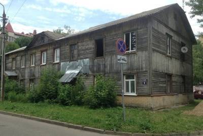 82 семьи в Смоленске переселят из аварийного жилья в этом году