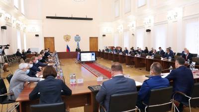 Единороссы заняли все руководящие посты в Псковском областном Собрании