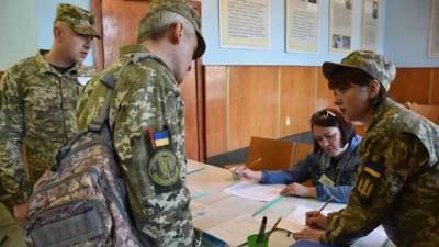 Украинские военные жалуются на задержку зарплат