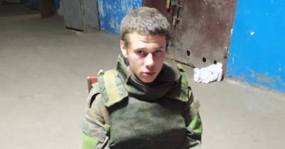 Не выдержал издевательств. Пророссийский боевик сдался бойцам ВСУ вместе с оружием (видео)
