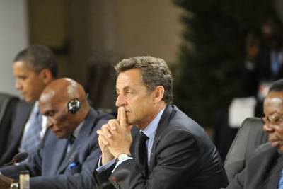 Французский премьер поддержал осужденного экс-президента Саркози