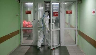 В «ковидных зонах» российских больниц создадут избирательные участки
