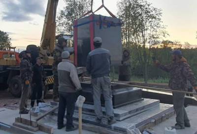 В Подпорожье заканчивают установку памятника «Город воинской доблести»