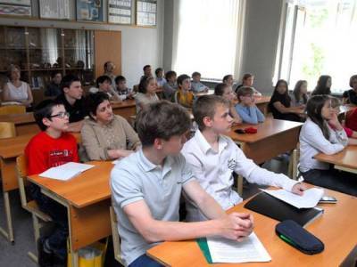 Российских школьников не будут принуждать к вакцинации от коронавируса