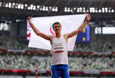 Россиянин Сафронов с мировым рекордом выиграл золото в беге на Паралимпиаде