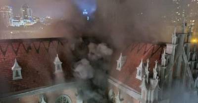 В Киеве горел костел Святого Николая (ФОТО)