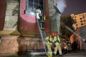 Пожар в костеле Святого Николая в Киеве: подробности от спасателей. ВИДЕО