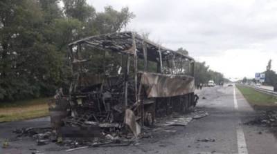 В Житомирской области автобус столкнулся с грузовиком, есть погибший и пострадавшие