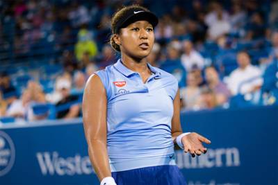 Теннисистка Наоми Осака приостановила карьеру