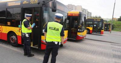 Украинец в Польше пьяным сел за руль городского автобуса: его оштрафовали и лишили прав