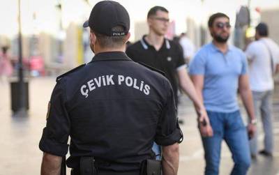 В Баку трагически погибший полицейский успел спасти четырех человек (ФОТО)