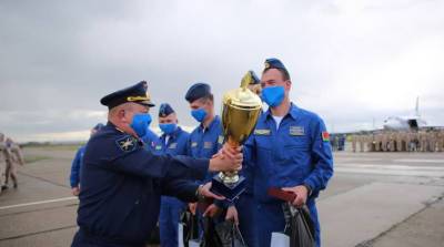 Белорусские летчики завоевали бронзу конкурса "Авиадартс" на АрМИ-2021