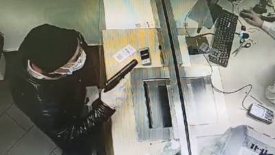 Полиция задержала подозреваемого в ограблении Сбербанка в Кудрово