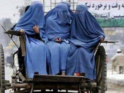 Талибы разогнали демонстрацию женщин слезоточивым газом
