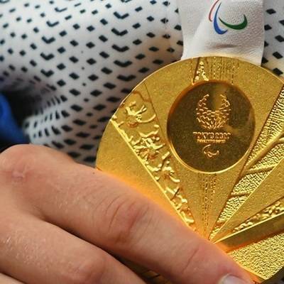 Маргарита Сидоренко и Кирилл Смирнов завоевали золотые медали Паралимпийских игр