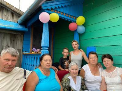 «Наша мама - молодец!». Семья из Ульяновской области собралась вместе в юбилей