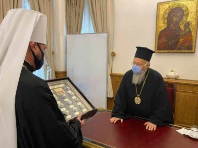 Из-за визита на Украину Патриарха Варфоломея в РПЦ сравнили с «вором и разбойником»