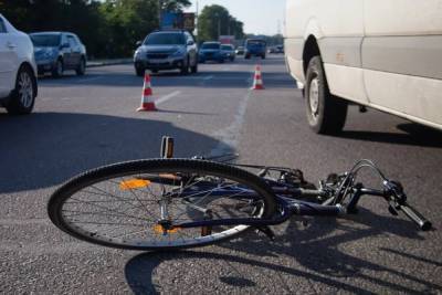 На Дону 39-летний велосипедист попал под колеса машины