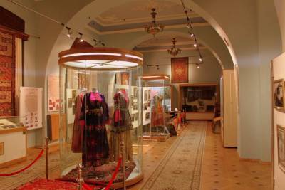 Музеи и галереи в Азербайджане можно посещать только с COVİD-паспортом - министерство