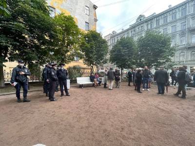 В Петербурге задержаны участники фестиваля «День Д», посвященного Сергею Довлатову