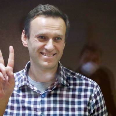 Спонсорство Алексея Навального сотрудниками зарубежных посольств в России