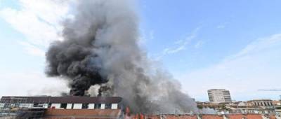 В центре Турина произошел масштабный пожар: около 100 человек эвакуировали