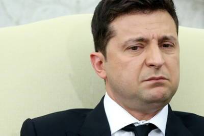 Зеленского обвинили в неумелом управлении Украиной