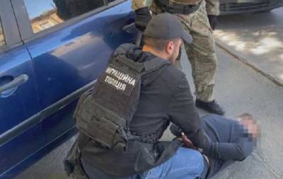 В Одесі затримали банду іноземців, які грабували елітні автомобілі