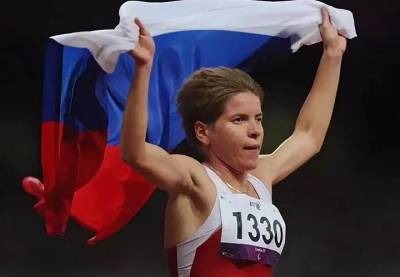 Легкоатлетка Елена Паутова завоевало серебряную медаль Паралимпиады в марафоне