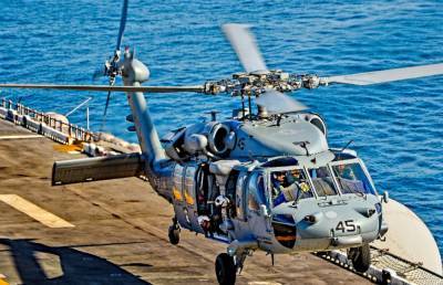 В США в результате крушения вертолета MH-60S погибли пятеро военных