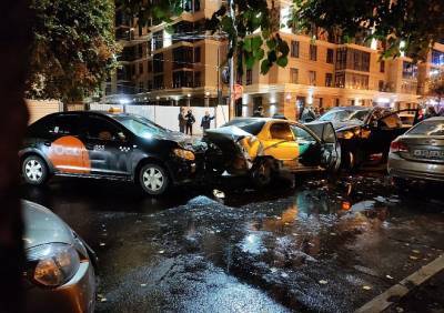 Пьяный водитель устроил массовую аварию в центре Рязани
