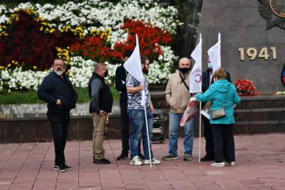 Митинг против закона об иностранных агентах прошел в Екатеринбурге