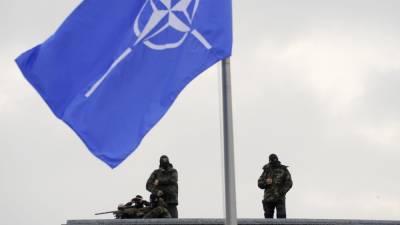 Столтенберг: создание независимой европейской армии может разобщить ЕС и НАТО