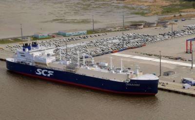 Россия продолжает закупать СПГ-танкеры за границей