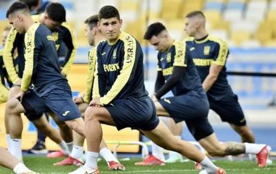 Семь футболистов покинули расположение сборной Украины
