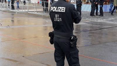 Полиция Берлина задержала иностранца за нападение на пожилых прохожих