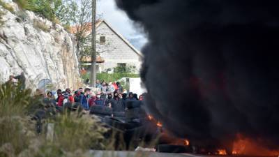 Против черногорских демонстрантов применили "химию"