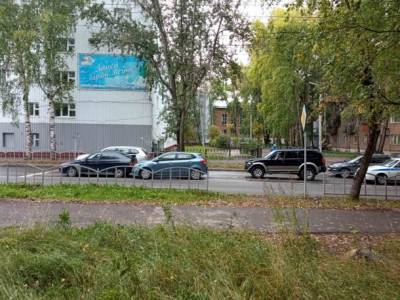 В центре Сыктывкара пьяный водитель устроил тройное ДТП