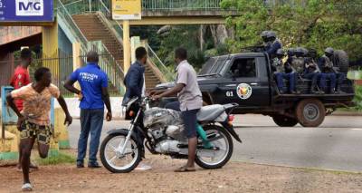 Лидер мятежников в Гвинее заявил о роспуске правительства и закрытии границ