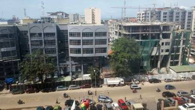 В центре столицы Гвинеи произошла стрельба, граждан призвали немедленно вернуться в дома – СМИ