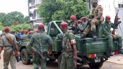 Группы сторонников путчистов в Гвинее приветствовали мятежных военных